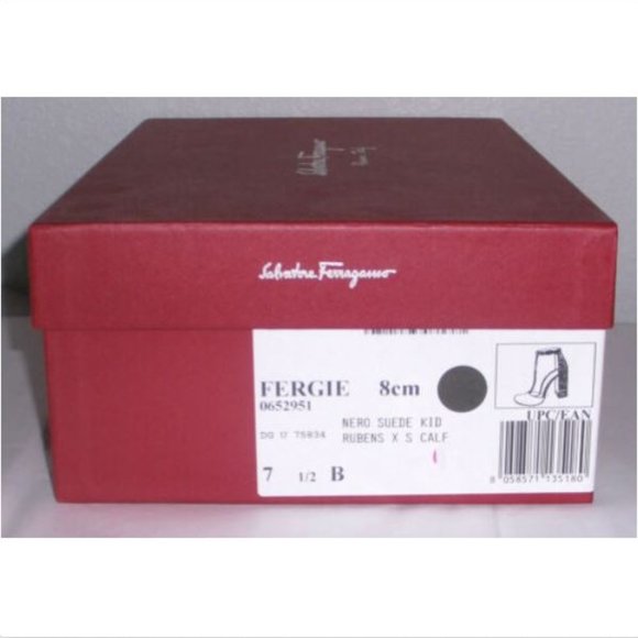 Salvatore Ferragamo Fergie T-Strap Suede Pumps 7.5 - Picture 9 of 12